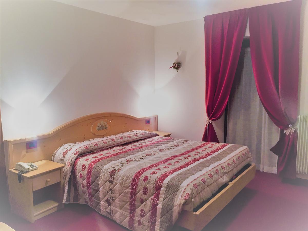 Hotel Tosa Мадонна-ді-Кампільйо Екстер'єр фото